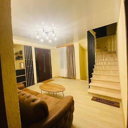 Hotel Sunrise Kutaiszi Kültér fotó