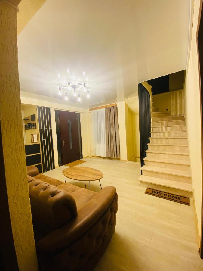 Hotel Sunrise Kutaiszi Kültér fotó