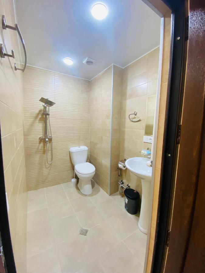 Hotel Sunrise Kutaiszi Kültér fotó