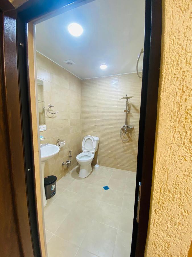 Hotel Sunrise Kutaiszi Kültér fotó